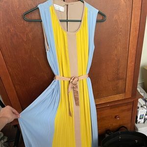 Kaos Midi Dress